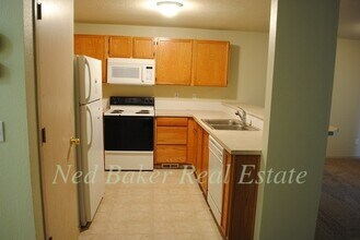 953-955 Charter Pl NE in Salem, OR - Building Photo - Building Photo