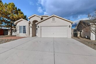 3212 Ocate Meadows Ct NE in Rio Rancho, NM - Building Photo - Building Photo