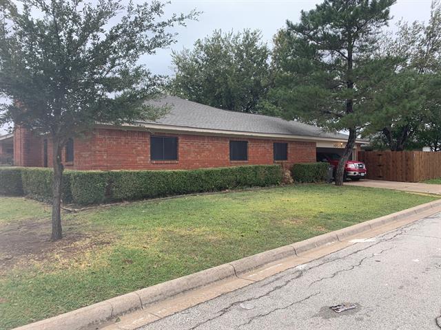 10516 Flamewood Dr in Fort Worth, TX - Building Photo - Building Photo