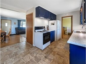 5917 34th Ave N in Minneapolis, MN - Building Photo - Building Photo