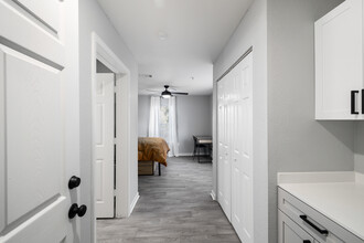 The Asher in Tallahassee, FL - Building Photo - Interior Photo