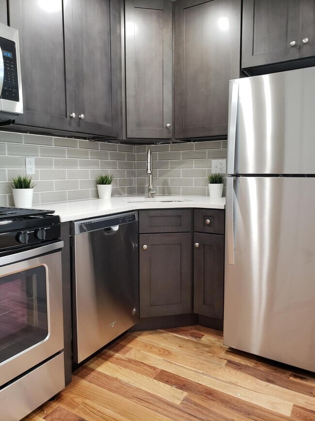 property at 4619 Cedar Ave