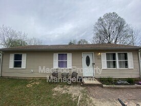 204 Mahone Ct in Spotsylvania, VA - Building Photo