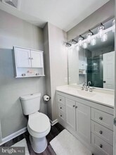 46375 Pryor Square in Cascades, VA - Building Photo - Building Photo