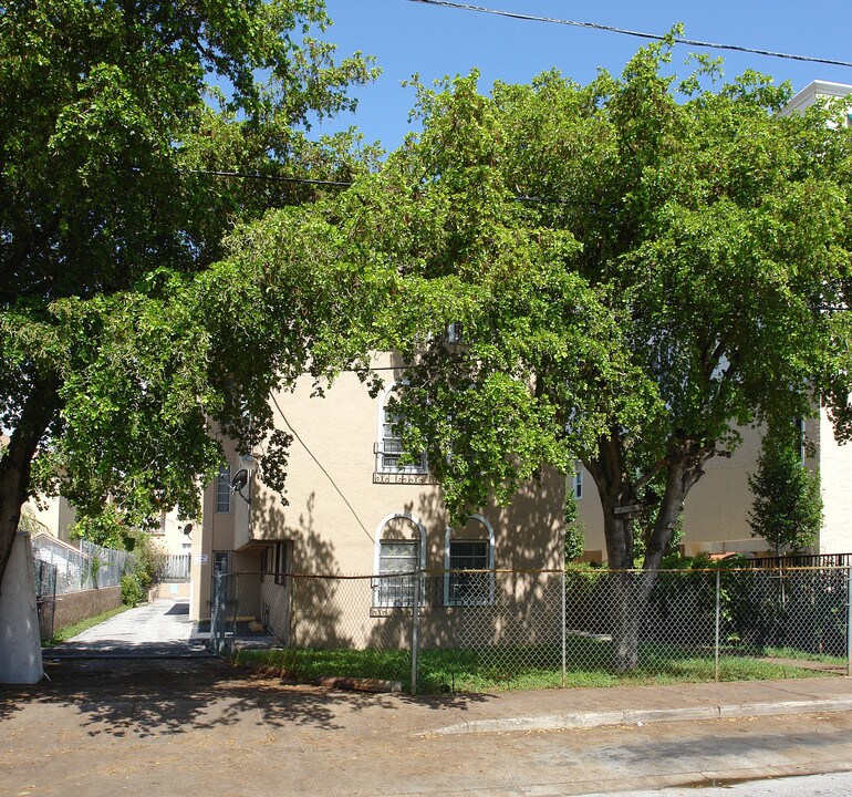 224 SW 4th Ave in Miami, FL - Foto de edificio
