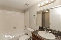 16914 Kilwinning Dr photo'