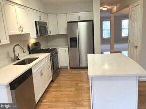 46529 River Meadows Terrace in Sterling, VA - Building Photo - Building Photo