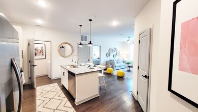 Maeva Modern Apartments in Lutz, FL - Building Photo - Building Photo