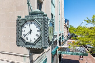 Evanston Galleria Building in Evanston, IL - Building Photo - Building Photo