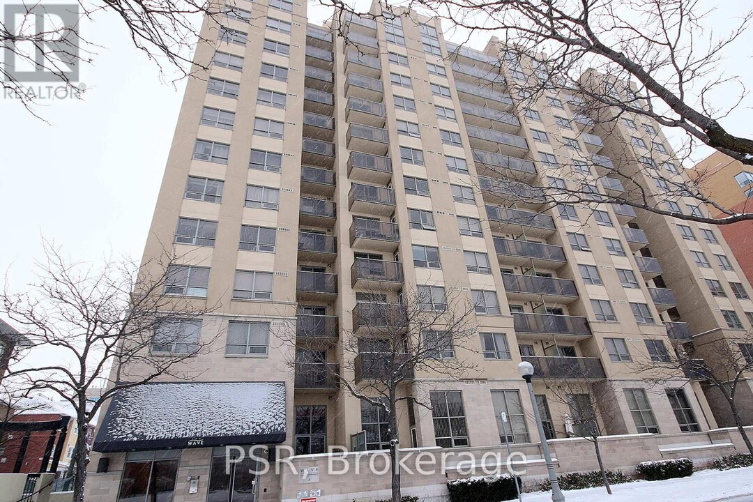 4-404 Elsinore Path in Toronto, ON - Building Photo