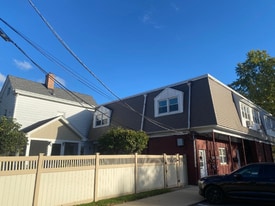 565 Newark Pompton Turnpike in Pequannock Township, NJ - Building Photo