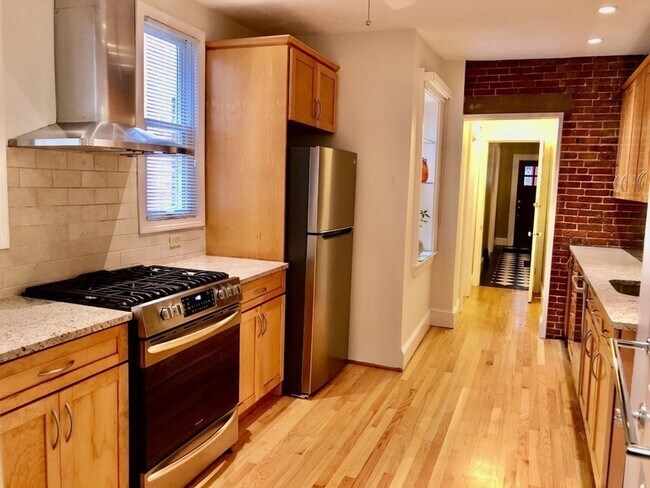 7 Auburn St, Unit 1 in Boston, MA - Building Photo - Building Photo