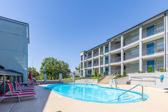 Atrium Flats in Nashville, TN - Building Photo - Building Photo