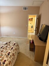 8250 N Grand Canyon Dr, Unit 2090 in Las Vegas, NV - Building Photo - Building Photo