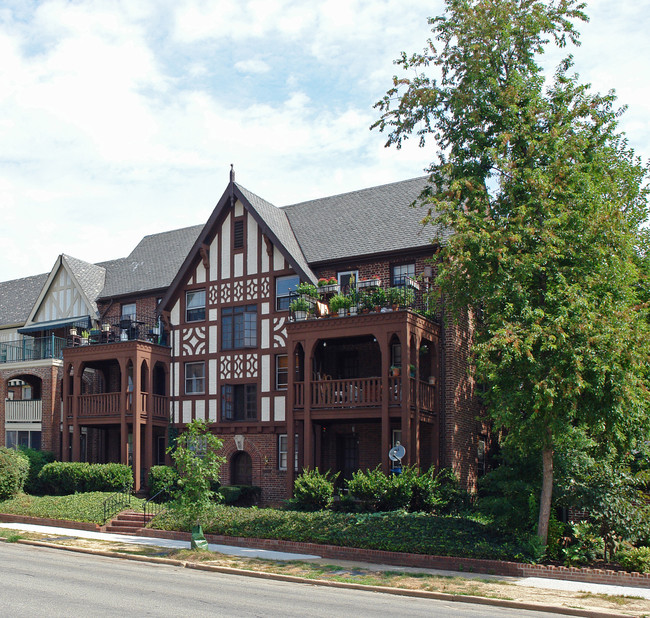 3402 Park Ave in Richmond, VA - Foto de edificio - Building Photo