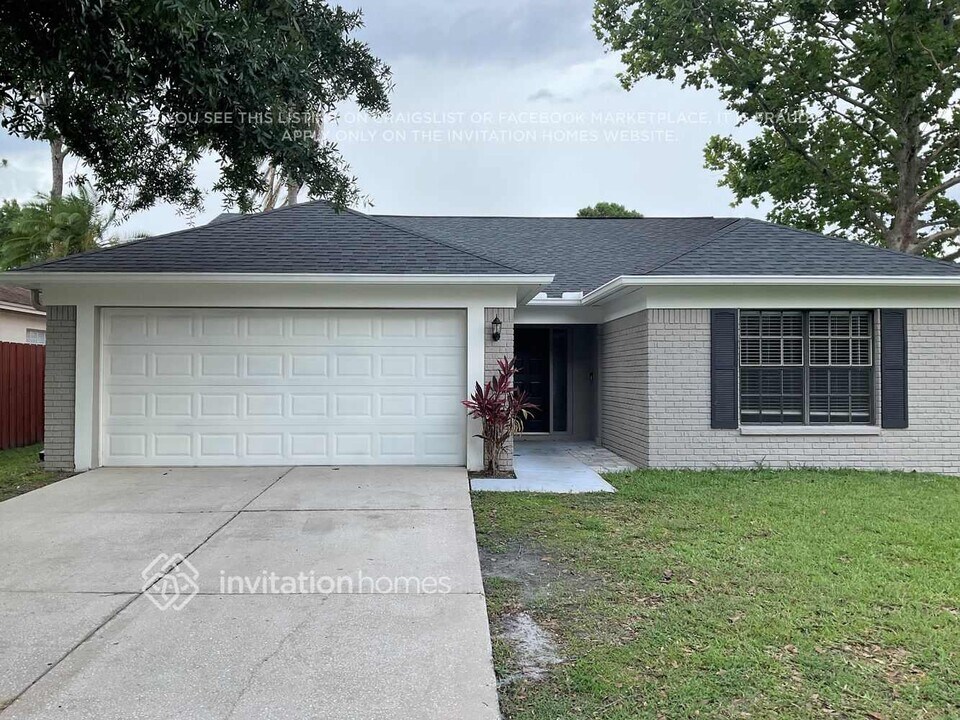 9732 Cypress Pond Ave in Tampa, FL - Building Photo