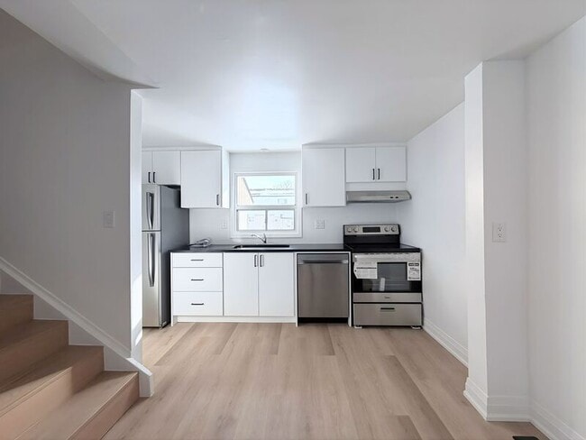 197-197 Mohawk St in Brantford, ON - Building Photo - Building Photo