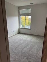 2317 Huntington Ave in Alexandria, VA - Foto de edificio - Building Photo