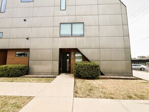 1007 N Shartel Ave in Oklahoma City, OK - Building Photo - Building Photo