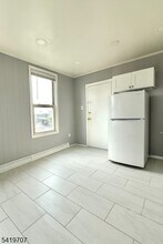 500 Bond St in Elizabeth, NJ - Building Photo - Building Photo