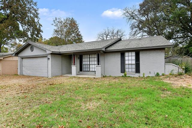 2705 Warren Ln in Fort Worth, TX - Building Photo - Building Photo