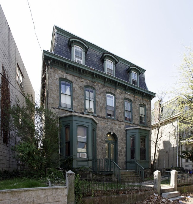 3408 Race St in Philadelphia, PA - Foto de edificio - Building Photo