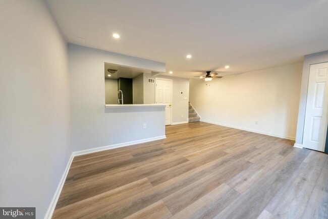 9377 Chadburn Pl in Gaithersburg, MD - Building Photo - Building Photo