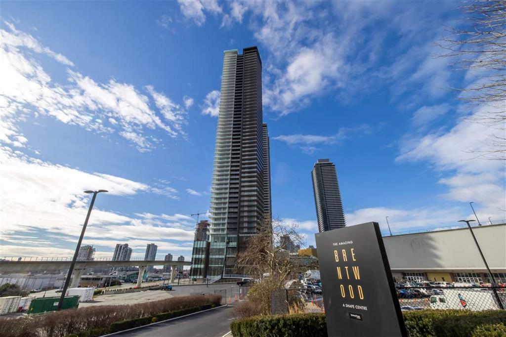 4650 Brentwood Blvd in Burnaby, BC - Building Photo