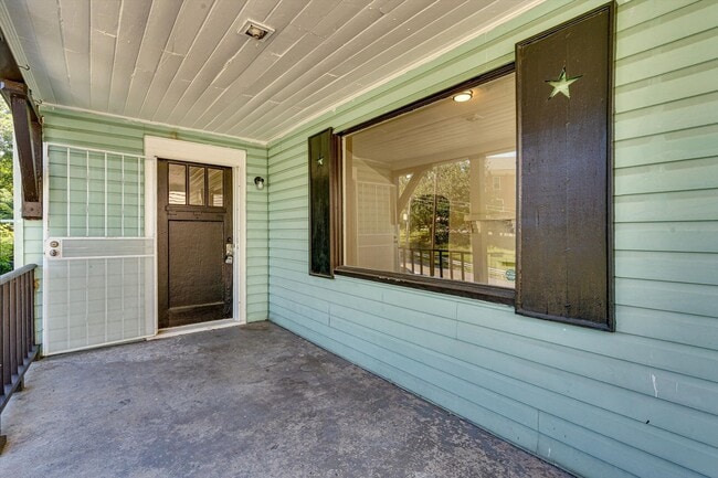 310 Gillespie Rd in Chattanooga, TN - Building Photo - Building Photo