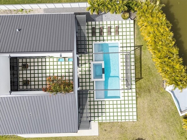 1817 SW 11th Terrace in Cape Coral, FL - Building Photo - Building Photo