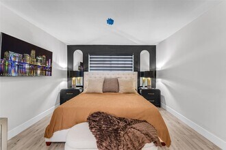 13350 SW 58th Terrace in Miami, FL - Building Photo - Building Photo