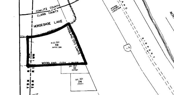 296 Island Aire Dr in Woodland, WA - Building Photo