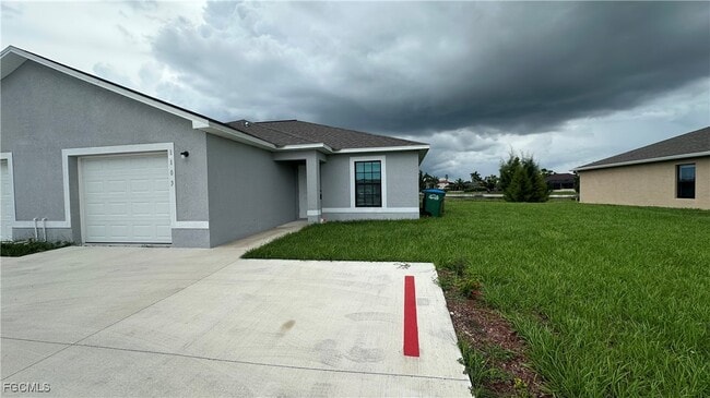1103 Gleason Pkwy in Cape Coral, FL - Building Photo - Building Photo