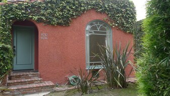 8714 Rangely Ave, Unit 8714 in West Hollywood, CA - Building Photo