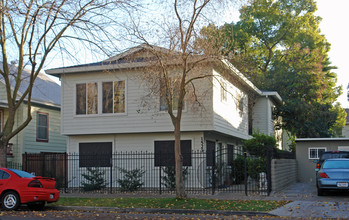 1521 25th St in Sacramento, CA - Building Photo - Building Photo