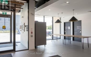 1800 Simcoe St N in Oshawa, ON - Building Photo - Building Photo