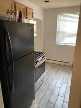 157 Burmont Rd, Unit 1 in Drexel Hill, PA - Foto de edificio - Building Photo