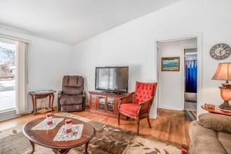 7621 Amboy St in Dearborn Heights, MI - Building Photo - Building Photo