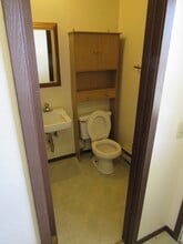 6476 Cherokee Ln in Casper, WY - Building Photo - Building Photo