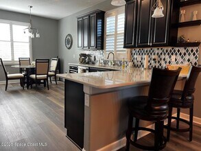 6148 Van Ness Dr in Melbourne, FL - Foto de edificio - Building Photo