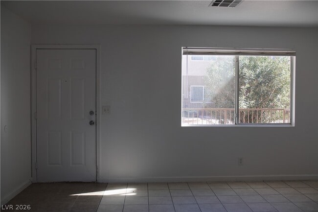 property at 1662 N Lamont St