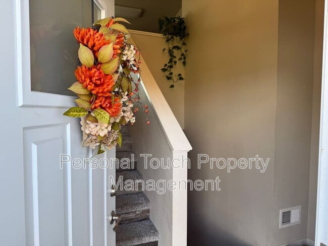 1071 Barnes Dr W in West Fargo, ND - Building Photo - Building Photo