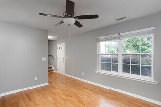 108 Berrydowns Drive in Morrisville, NC - Foto de edificio - Building Photo