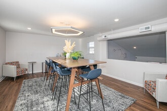 Meridian at Hermitage in Hermitage, TN - Foto de edificio - Building Photo