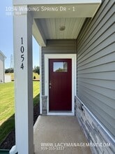 1054 Winding Spg Dr in Mebane, NC - Building Photo - Building Photo