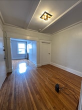 104 Strathmore Rd, Unit 2 in Boston, MA - Building Photo - Building Photo