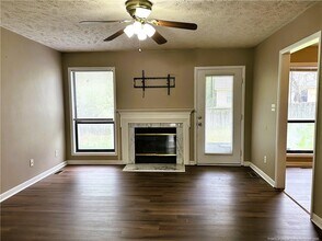 1542 Londonderry Pl in Fayetteville, NC - Building Photo - Building Photo