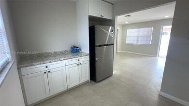 432 NE 22nd Ave, Unit 65 St. Thomas in Pompano Beach, FL - Building Photo - Building Photo
