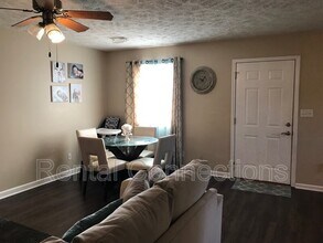 103 N Bentley St in Marion, IL - Building Photo - Building Photo