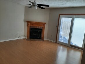 582 Moull St, Unit Condo in Newark, OH - Foto de edificio - Building Photo